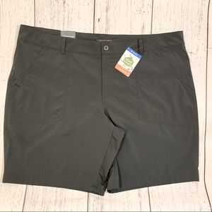 NWT Size 22 Columbia Kestrel Trail Shorts